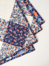 Load image into Gallery viewer, Quilt - Gingham