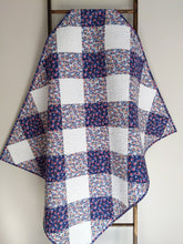 Load image into Gallery viewer, Quilt - Gingham