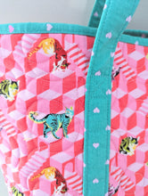 Load image into Gallery viewer, Altoona Tote - Medium Tula Pink