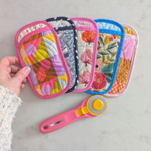 Load image into Gallery viewer, Sunny Glasses Pouch Pattern - Package of 5