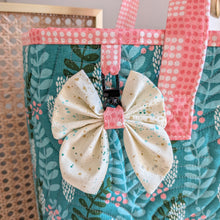 Load image into Gallery viewer, Divided Tablet Tote (Paper Pattern)
