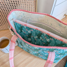 Load image into Gallery viewer, Divided Tablet Tote (Paper Pattern)
