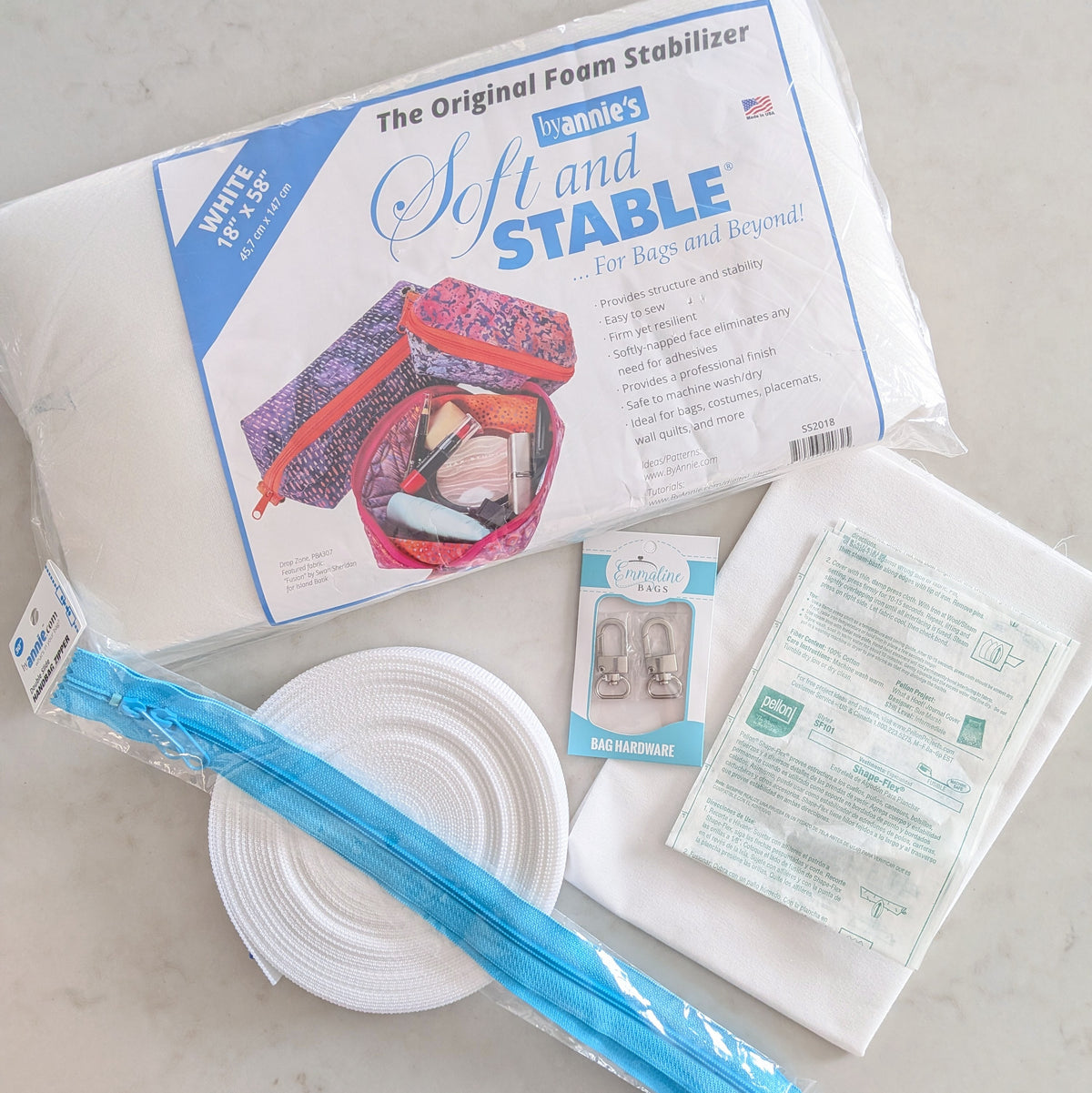 Divided Tablet Tote Bundle